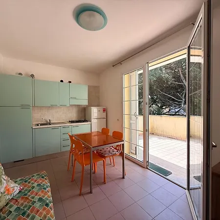 With Large Terrace In Διαμέρισμα *