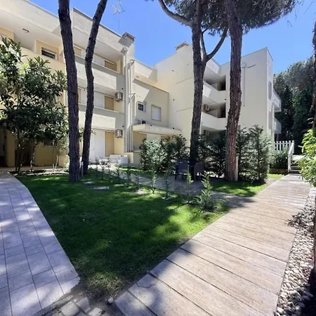 Διαμέρισμα With Large Terrace In *